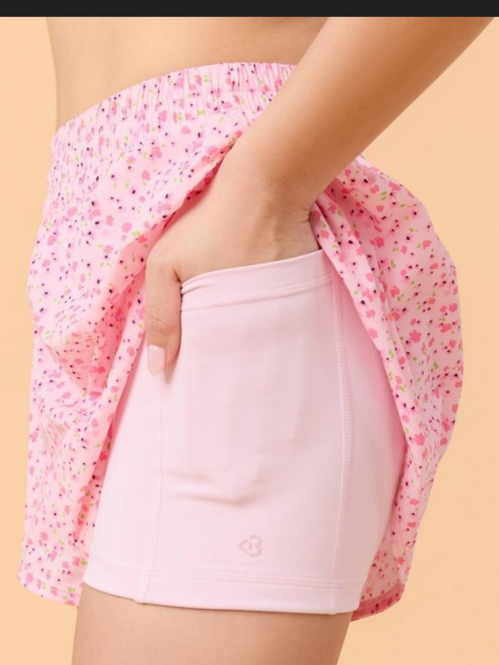NWT Blogilates Ruffle Shorts (size XS) - Picture 3 of 4